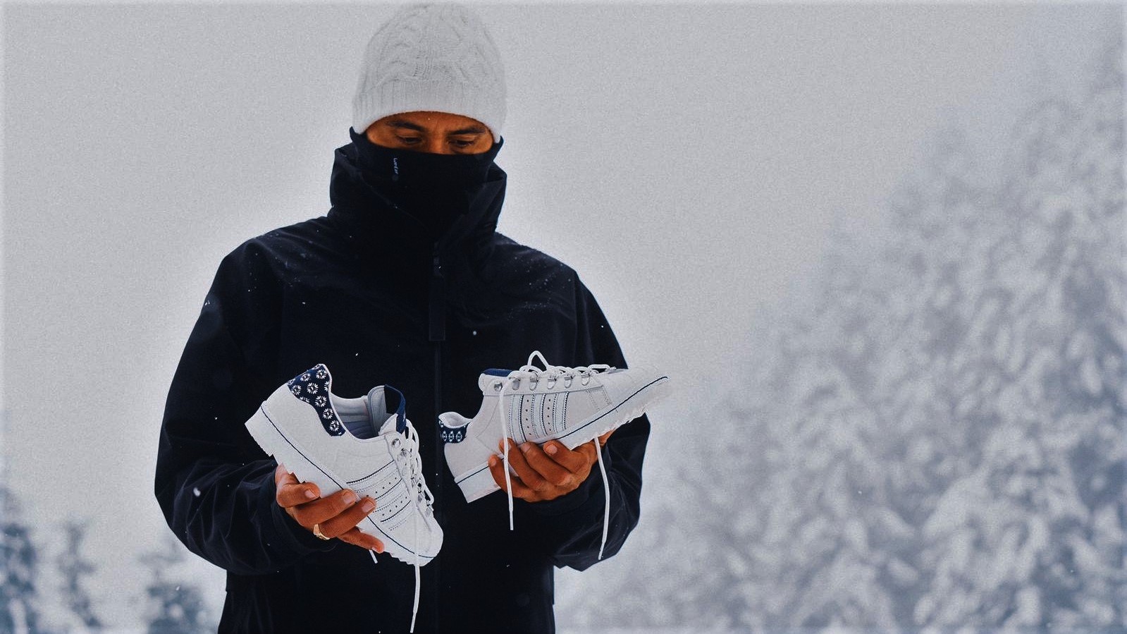 Editorial: Footshop x adidas Superstar ‚Blueprinting‘ on the snow