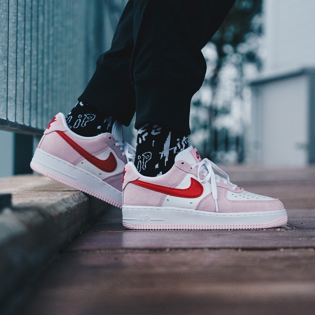 shoes to wear with nike socks