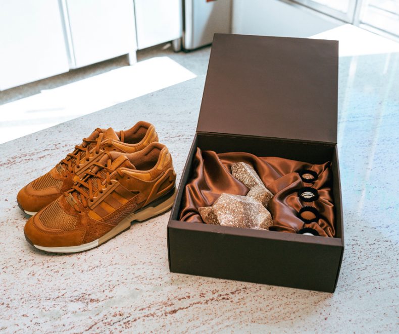adidas ZX 10,000 Schokohase a chocolate on the border of the law
